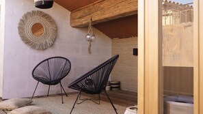 Luxury Suite | Terrace/patio - Ennéa - Jacuzzi & Luxury Suites (Perpignan)