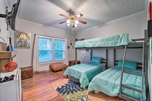 2 Schlafzimmer, Bügeleisen/Bügelbrett, Reisekinderbett, WLAN