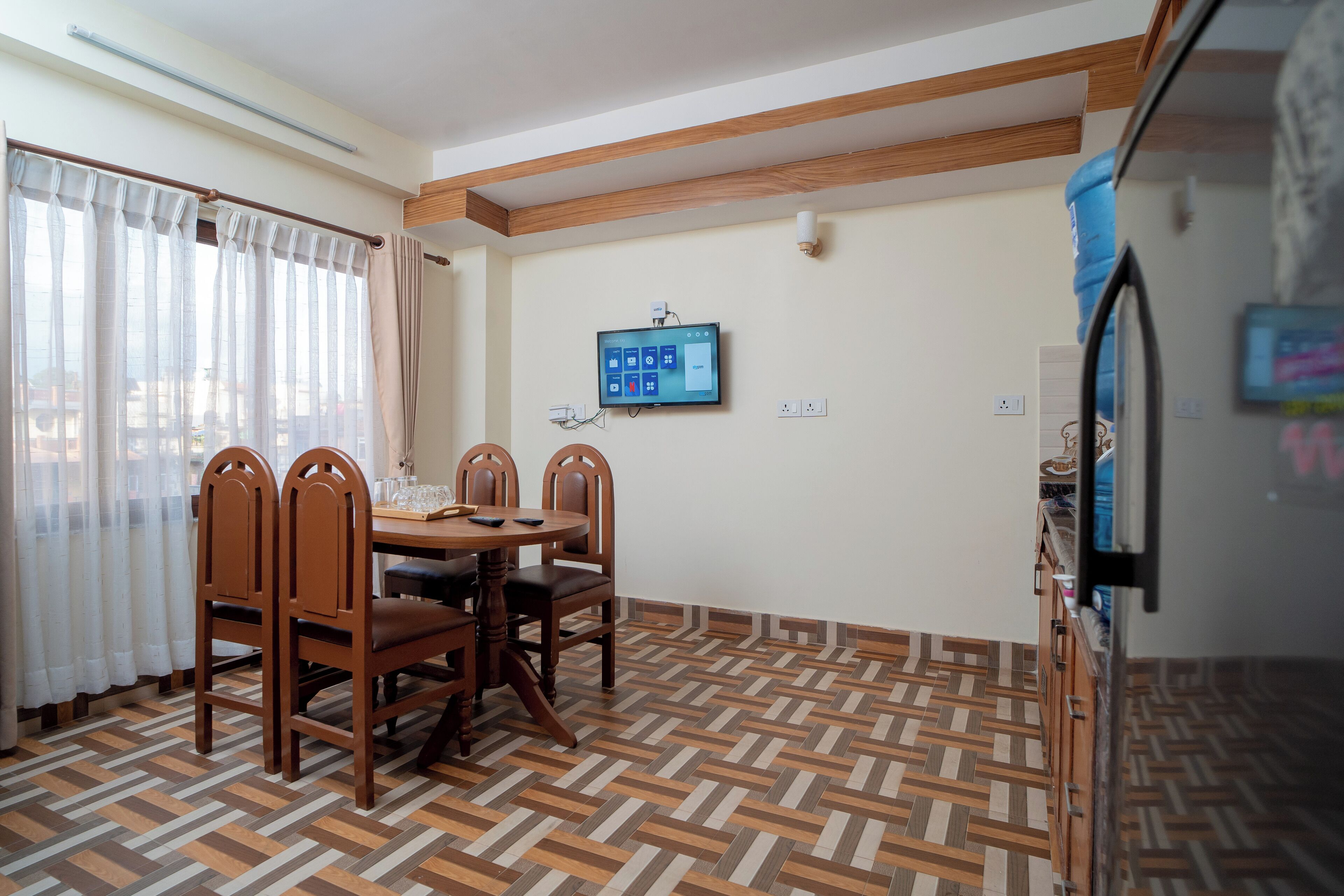 Deluxe Apartment, 1 Bedroom | Private kitchen | Microwave, electric kettle