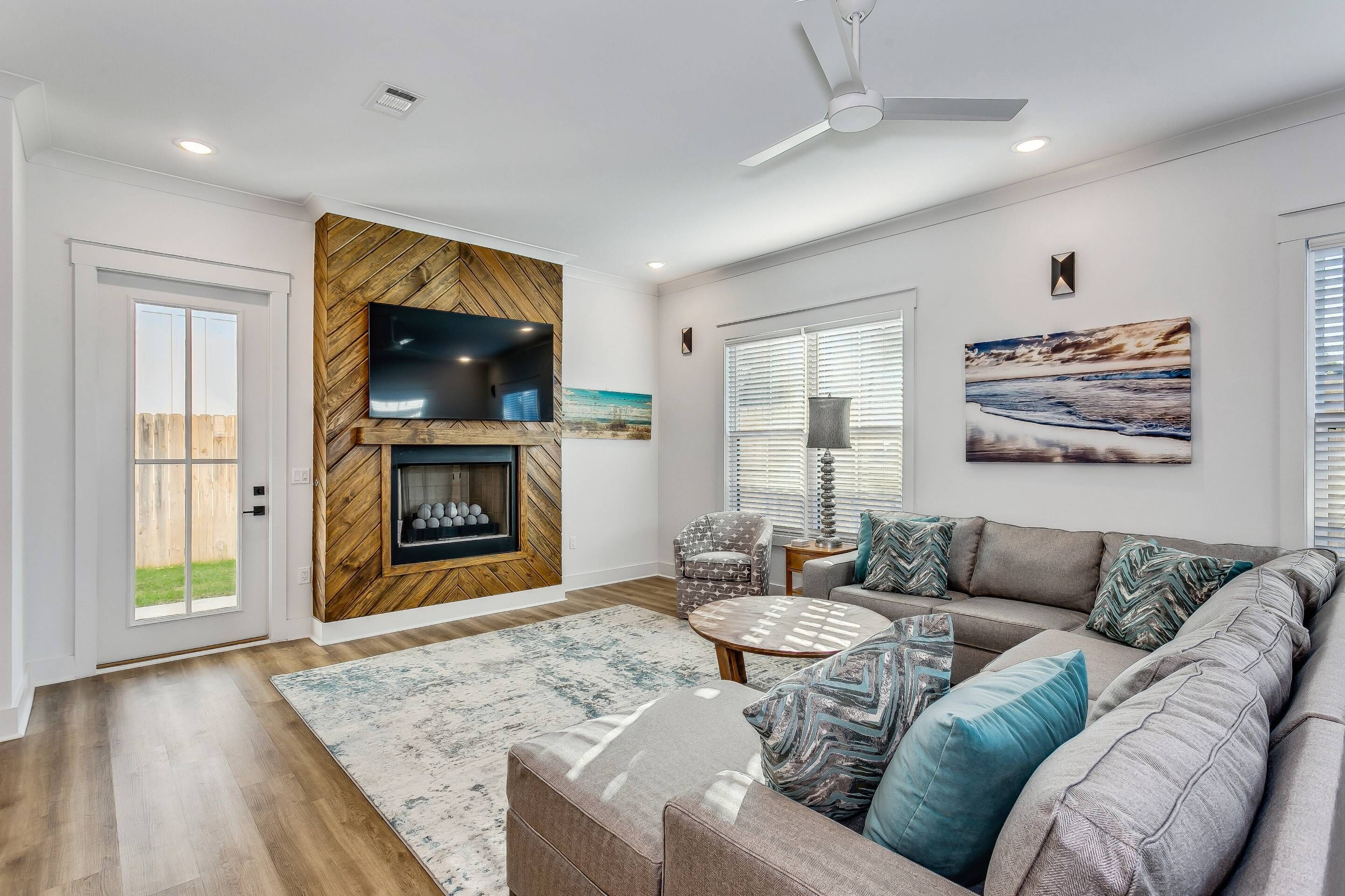 3BR Home w/EV Charger |Optional Boat Slip |Community Pool-Pickle Ball-Fishing Docks |Close to Beach