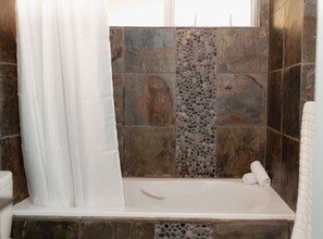 Unclassified image, 5 of 43, button