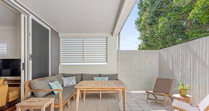 Blissful Bulimba ~ 3Bed/2.5Bath/1Car ~ Townhouse