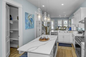 Fridge, microwave, dishwasher, coffee/tea maker