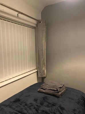 Interior - Clean cosy 3 Bedroom house, Free parking & WIFI (NOTTHINGHAMSHIRE)