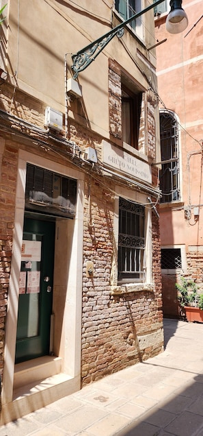 Dettaglio esterni