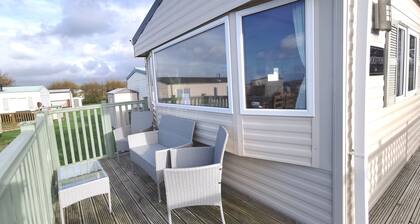 Snowdonia Sunbeach Holiday Sea and Mountain View