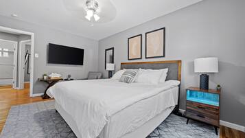2 habitaciones, escritorio, tabla de planchar con plancha y wifi gratis