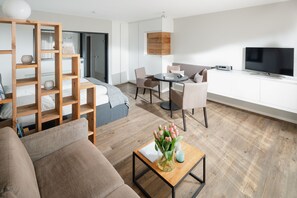 TV, stereo - // Strandzeit 13 // (Norderney)