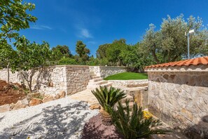Property grounds - 2061 Villa Trulli Natura by Perle di Puglia (Noci)