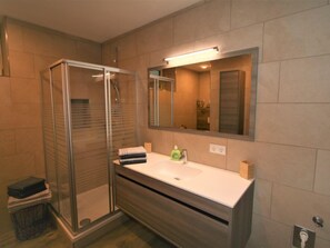 Towels - Sonnigs Platzl by Interhome (Stumm im Zillertal)