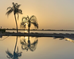 Piscina all'aperto, una piscina riscaldata
