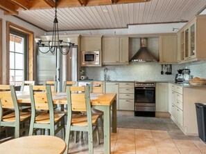 Fridge, microwave, dishwasher, cookware/dishes/utensils