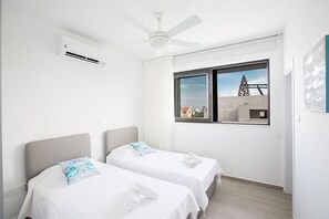 5 bedrooms, in-room safe, iron/ironing board, free WiFi - Protaras Holiday Villa CR3 - a villa that sleeps 11 guests in 5 bedrooms (Protaras)