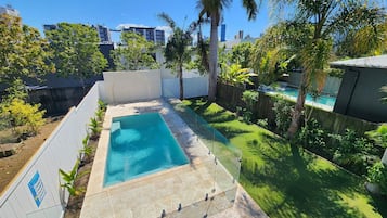 屋外プール、温水プール
