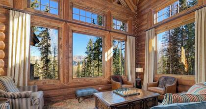 Rocky Road Haus by InvitedHome | O2 System, Hot Tubs, Heated Patio, Guest House