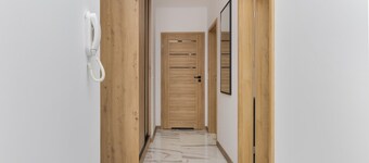 Spacious Apartment for 6 Persons | Balcony, Parking