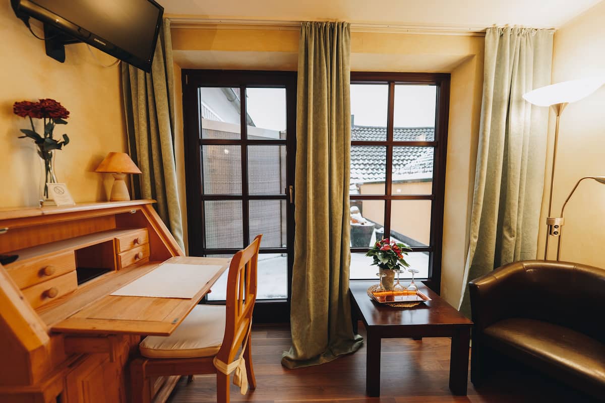 Habitación doble | Escritorio, espacio para trabajar con laptop y wifi gratis