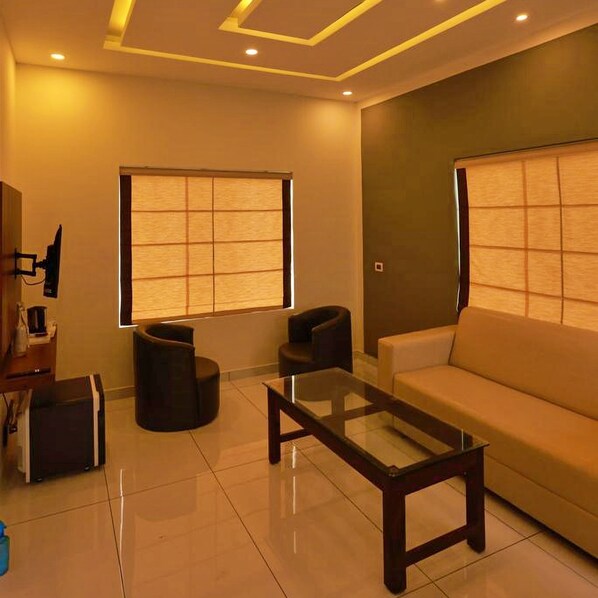 普通套房 | 起居區