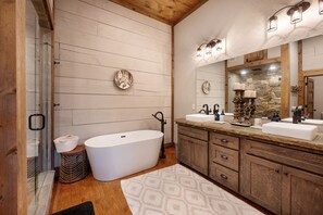 Hair dryer - Copperline Lodge - located in Blue Ridge, GA (Epworth)