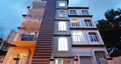 Goroomgo Manurama Ruby Kolkata