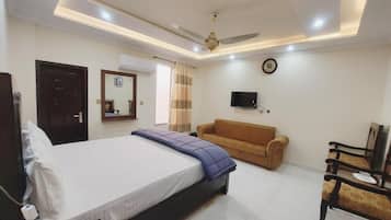 Deluxe-Doppelzimmer | Schallisolierte Zimmer, Bügeleisen/Bügelbrett, kostenloses WLAN