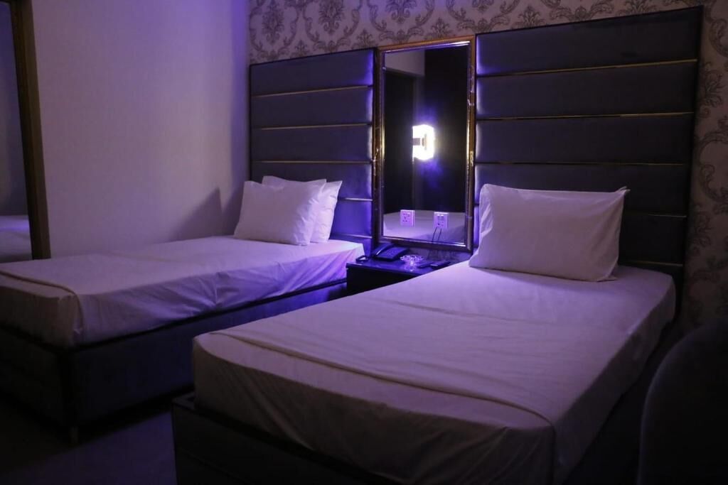deluxe triple room | soundproofing, iron/ironing board, free wifi, bed sheets