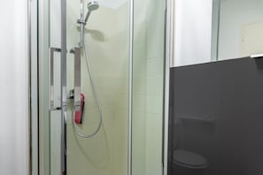 Doccia, asciugacapelli