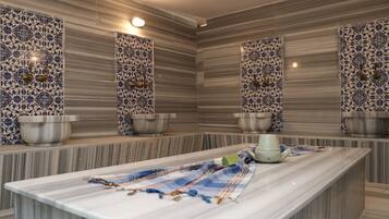 Un sauna, masajes suecos, masajes tailandeses, masajes deportivos