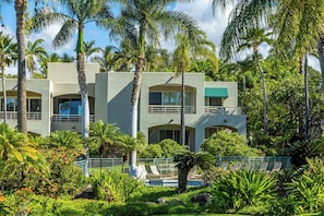 Exterior - Beachfront condo Wailea w/ pool and hot tub access (Wailea)