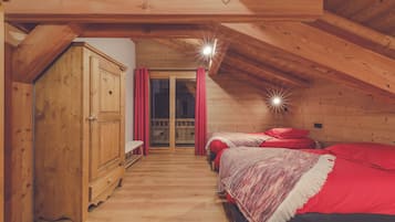 6 bedrooms, iron/ironing board, free WiFi, bed sheets