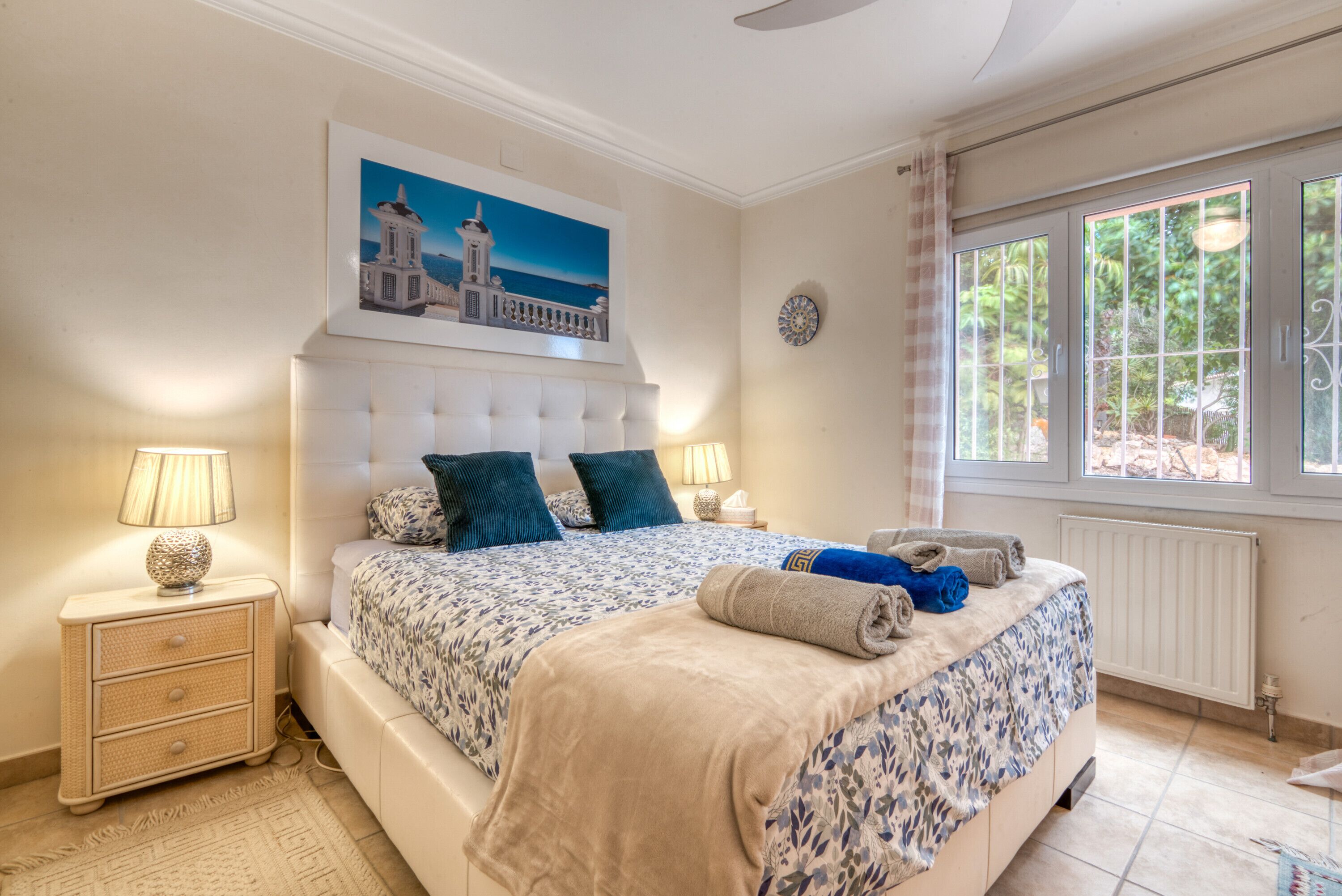 3 chambres, fer et planche à repasser, Wi-Fi gratuit, draps fournis