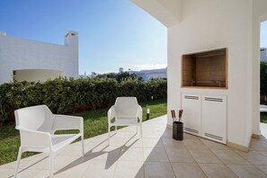 Terrace/patio - Holiday Home "Villa Terry" with Sea View, Garden & Wi-Fi (Ostuni)