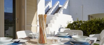 Holiday Home "Villa Terry" with Sea View, Garden & Wi-Fi