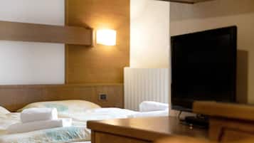 Free WiFi, bed sheets