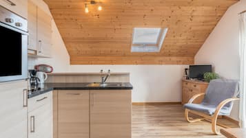 Kühlschrank, Ofen, Herdplatte, Geschirrspüler