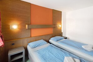 1 bedroom, free WiFi, bed sheets - Apartment "Casa San Marco N 7" with Mountain View, Garden & Wi-Fi (Livigno)