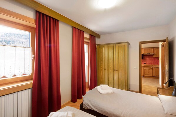 2 bedrooms, free WiFi, bed sheets