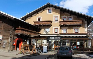 Exterior - Holiday Apartment "Casa Marcos n 33" with Mountain View, Balcony & Wi-Fi (Livigno)