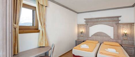 2 makuuhuonetta, ilmainen Wi-Fi, vuodevaatteet