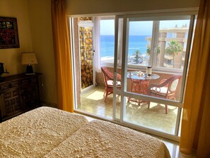 2 bedrooms, WiFi (free), bed sheets
