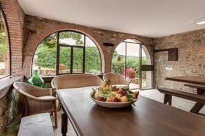 Dining - Apartment "Tenuta Acquabona - Entire Country House" with Pool (Gambassi Terme)