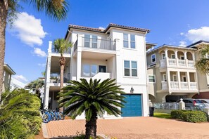 Exterior - Holiday Dates Available! Private Boardwalk to Beach! 7 Bikes! Community Pool! (Santa Rosa Beach)