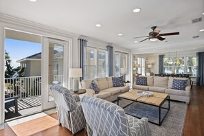 Smart TV - Holiday Dates Available! Private Boardwalk to Beach! 7 Bikes! Community Pool! (Santa Rosa Beach)