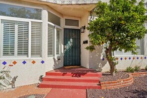 Exterior detail - Light & Bright Spanish-Style Beauty, 3 min to Zoo! (San Diego)