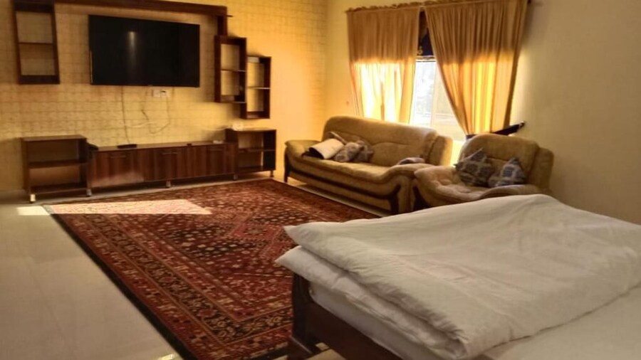 Green Hilton Guest House Islamabad