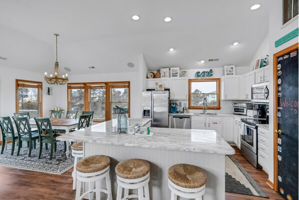 كوخ - ٦ غرف نوم | مطبخ خاص | ثلاجة، فرن، ماكينة لصنع القهوة/الشاي، محمصة خبز