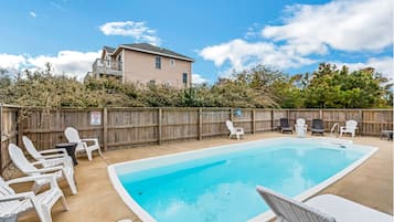Cottage, 6 Bedrooms | Pool | Outdoor pool