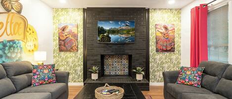 TV connectée, jeux vidéo, table de tennis de table