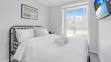 3 soverom, internett (inkludert) og sengetøy