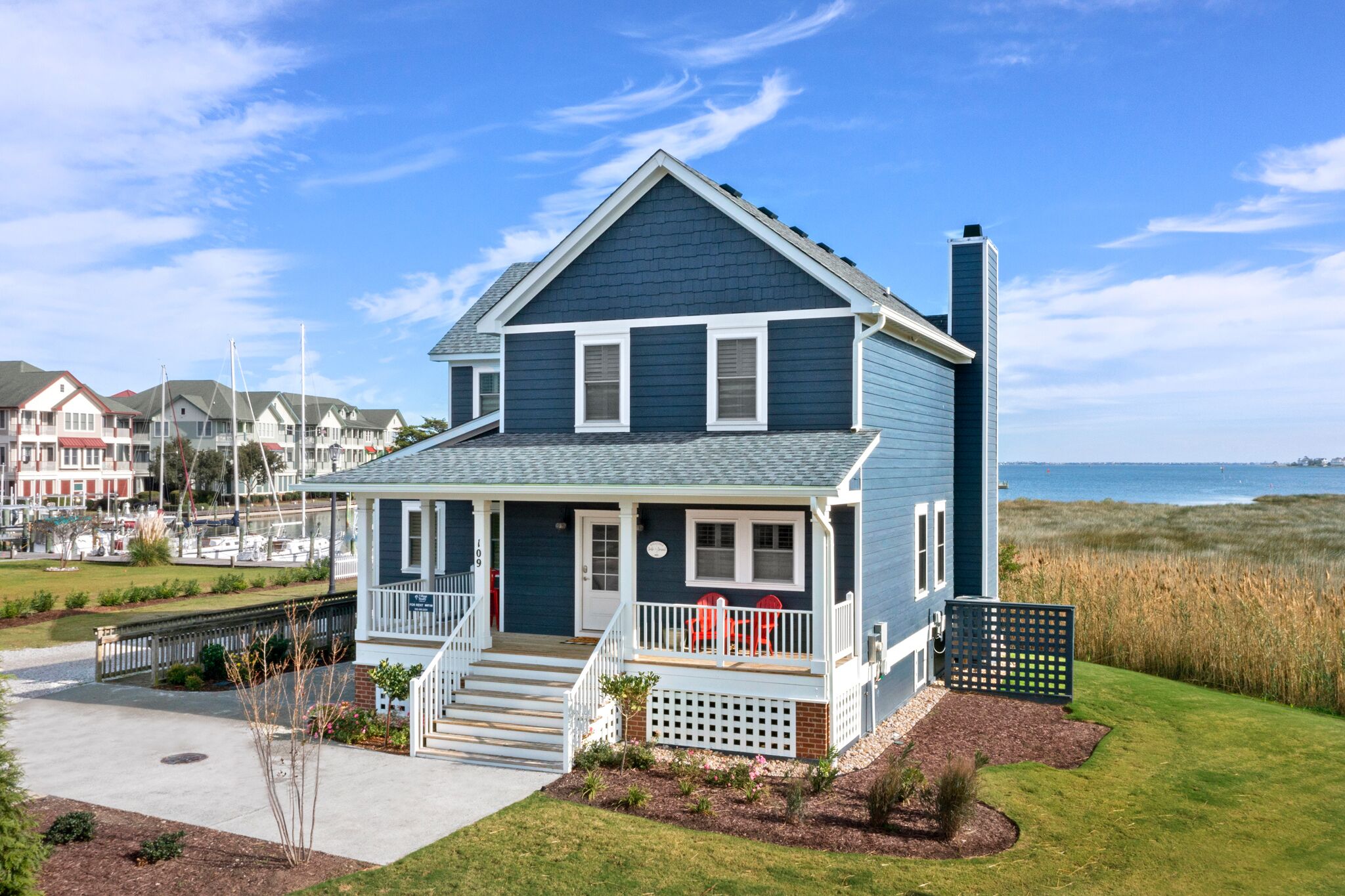 Safe & Sound: Newly Built Soundfront Home in Downtown Manteo w/ Optional Boat Sl